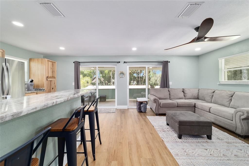 For Sale: $599,900 (4 beds, 2 baths, 1760 Square Feet)