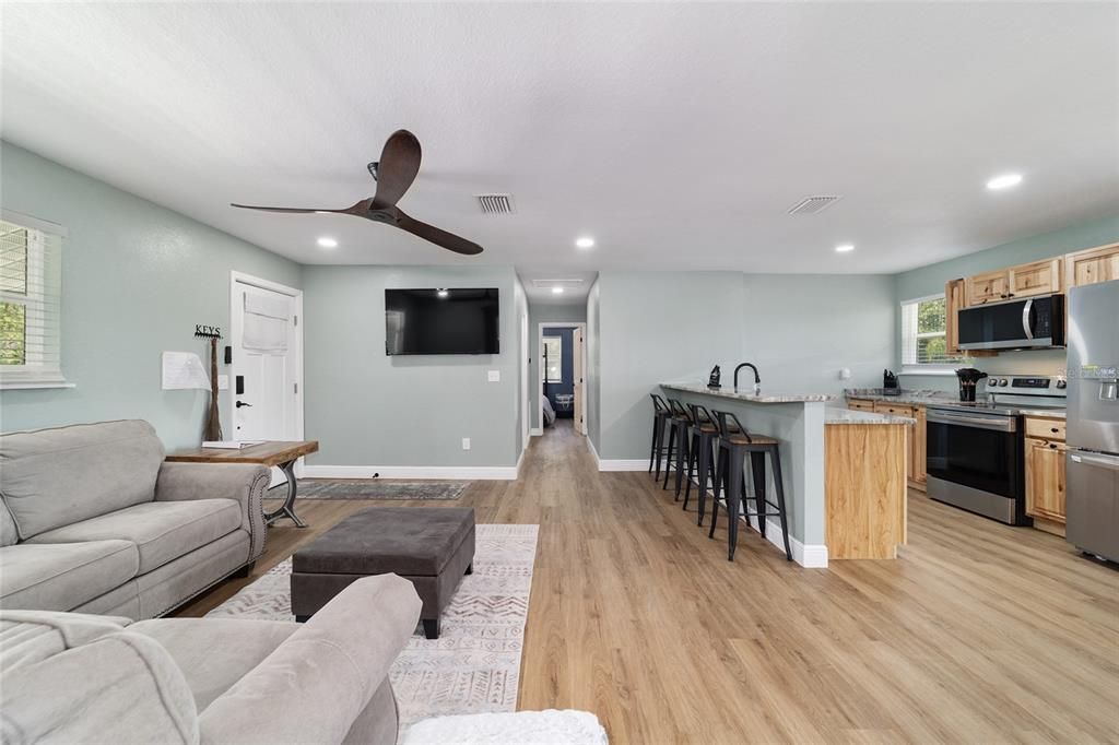 For Sale: $599,900 (4 beds, 2 baths, 1760 Square Feet)