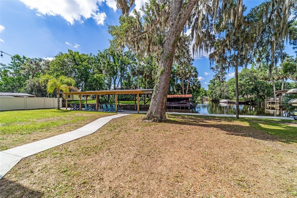 For Sale: $599,900 (4 beds, 2 baths, 1760 Square Feet)