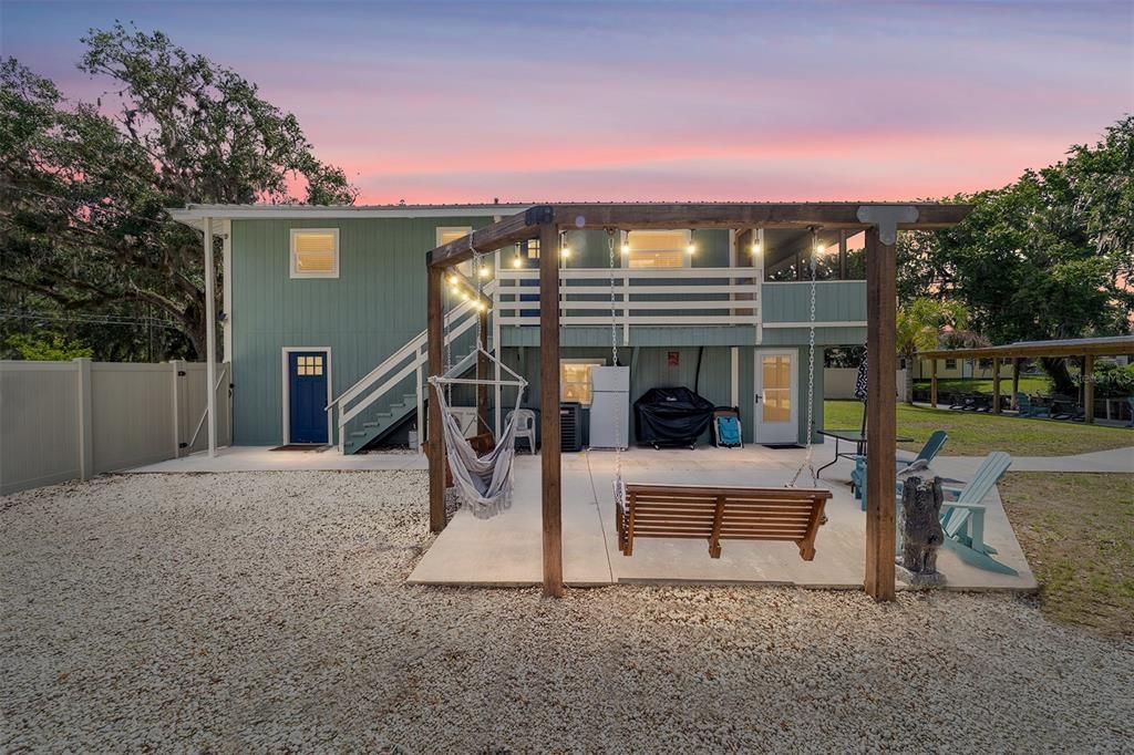 For Sale: $599,900 (4 beds, 2 baths, 1760 Square Feet)