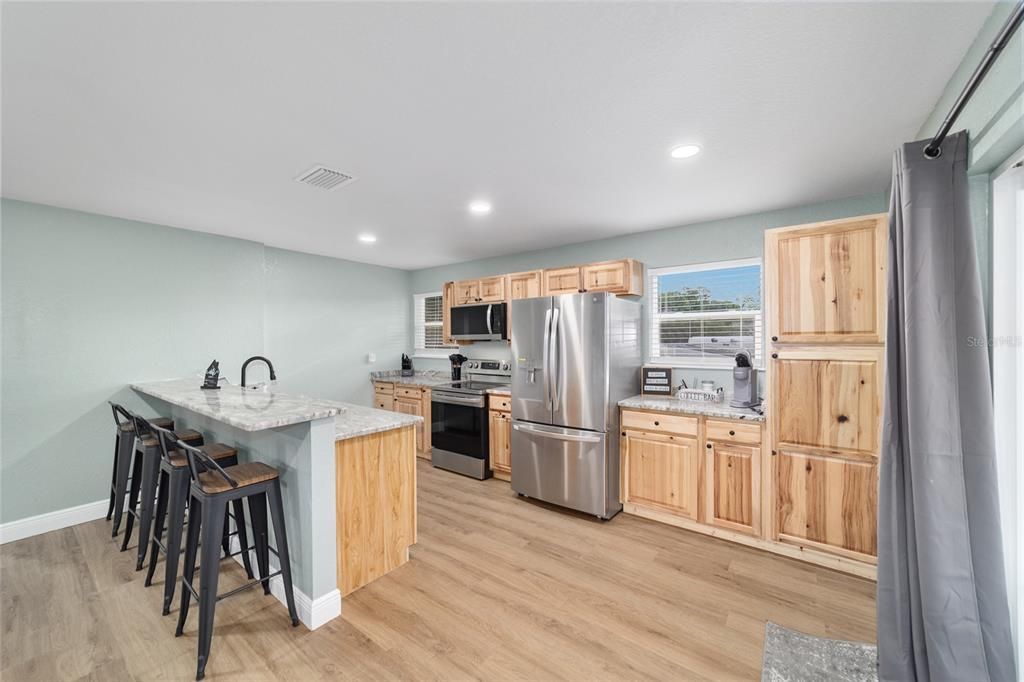 For Sale: $599,900 (4 beds, 2 baths, 1760 Square Feet)