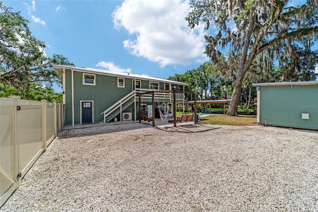 For Sale: $599,900 (4 beds, 2 baths, 1760 Square Feet)