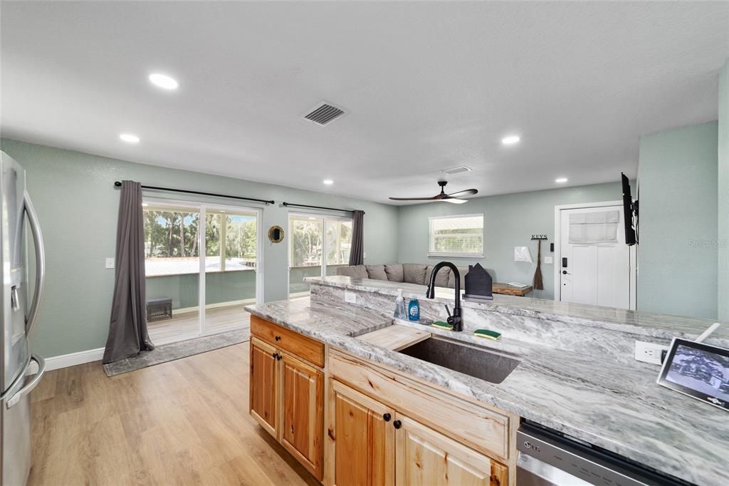 For Sale: $599,900 (4 beds, 2 baths, 1760 Square Feet)