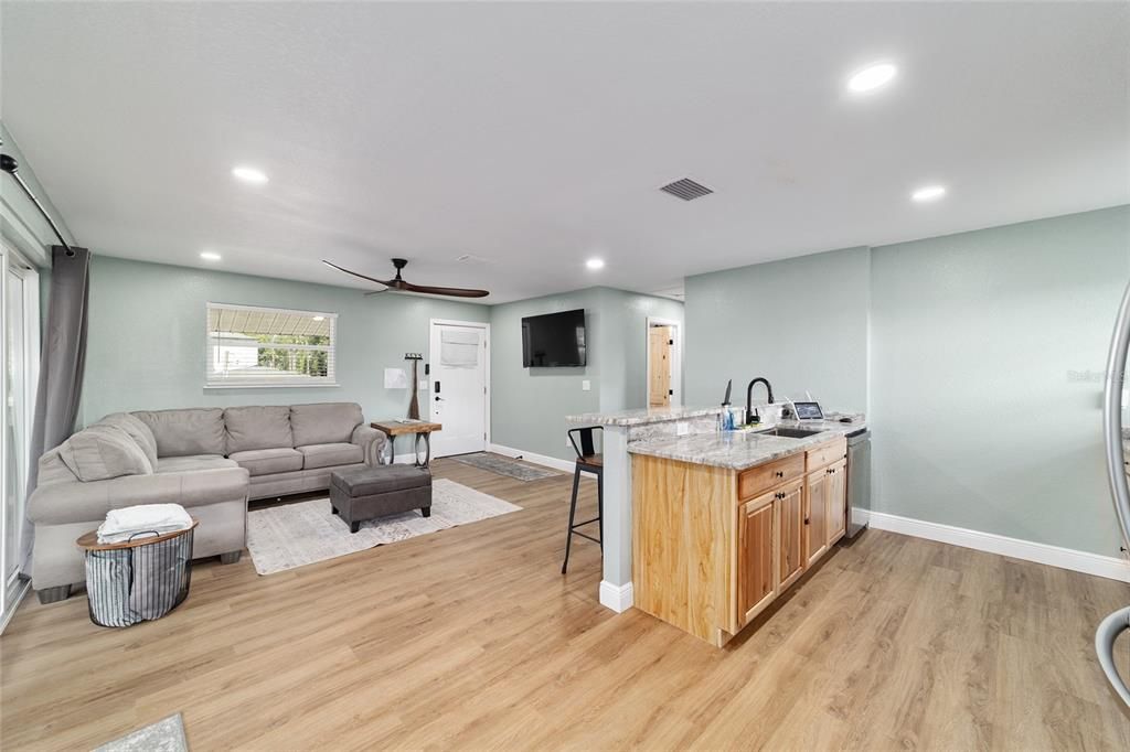 For Sale: $599,900 (4 beds, 2 baths, 1760 Square Feet)