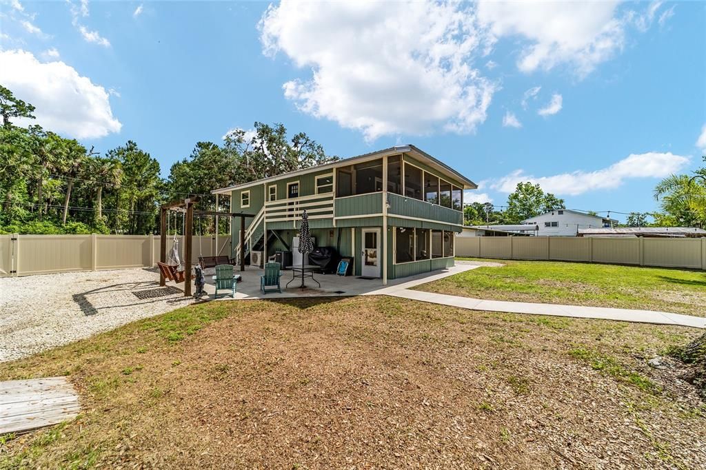 For Sale: $599,900 (4 beds, 2 baths, 1760 Square Feet)