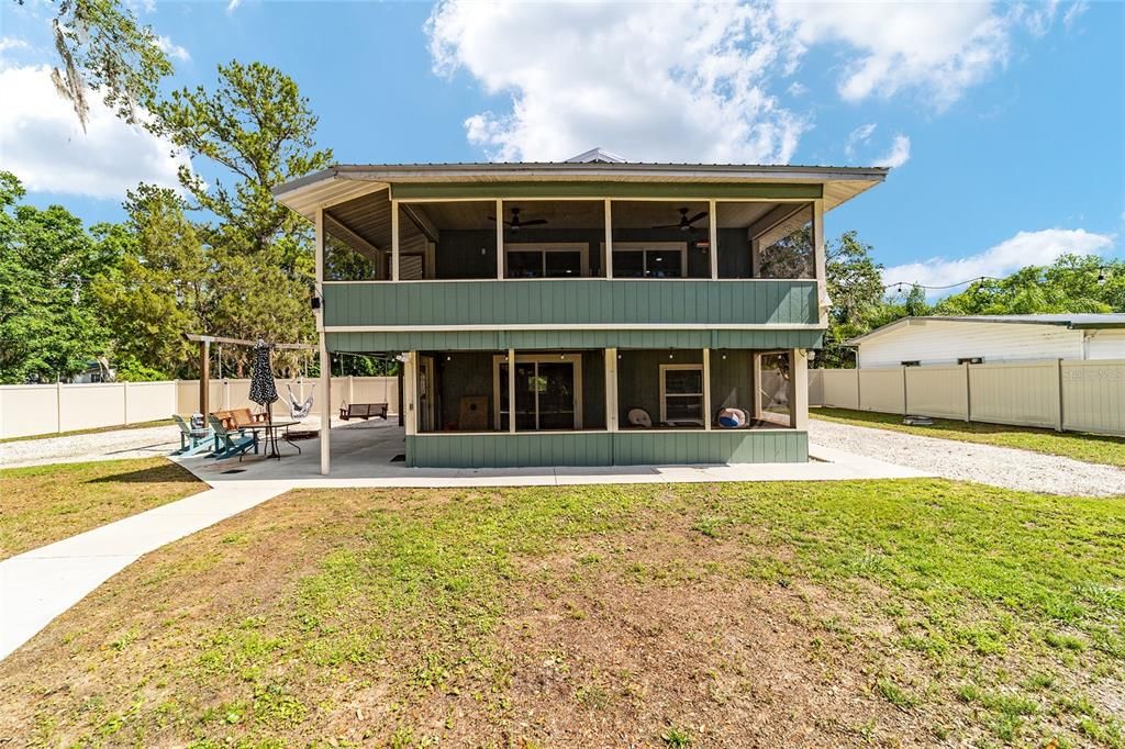 For Sale: $599,900 (4 beds, 2 baths, 1760 Square Feet)