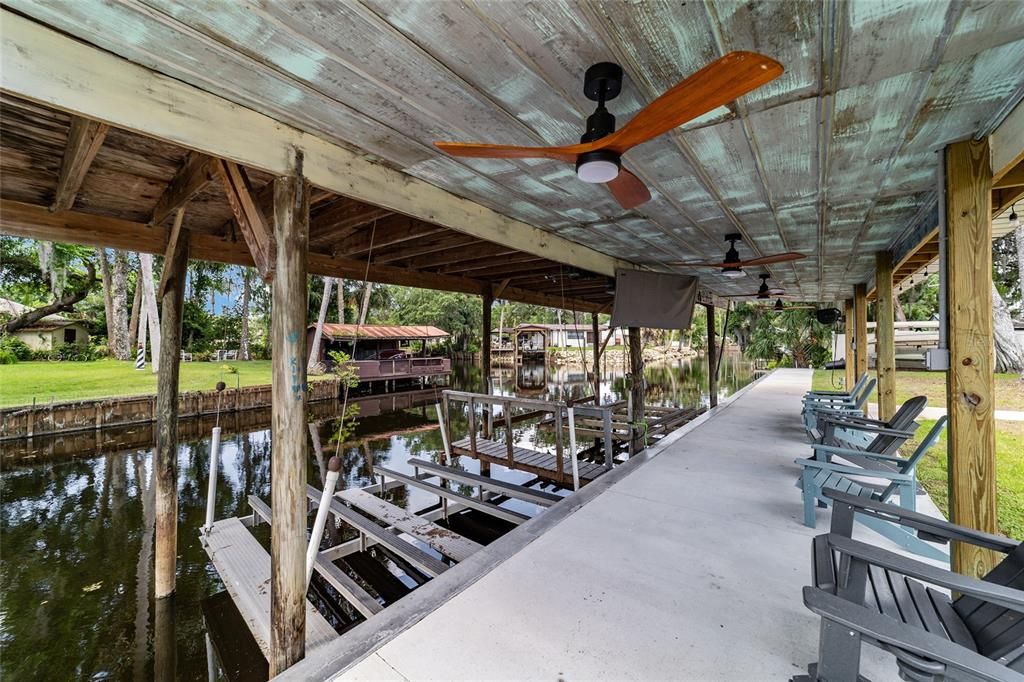 For Sale: $599,900 (4 beds, 2 baths, 1760 Square Feet)