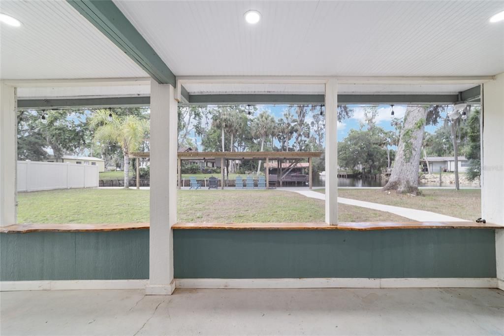 For Sale: $599,900 (4 beds, 2 baths, 1760 Square Feet)