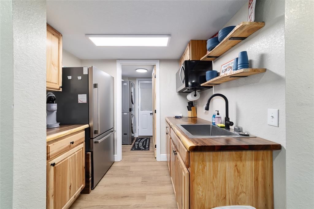 For Sale: $599,900 (4 beds, 2 baths, 1760 Square Feet)