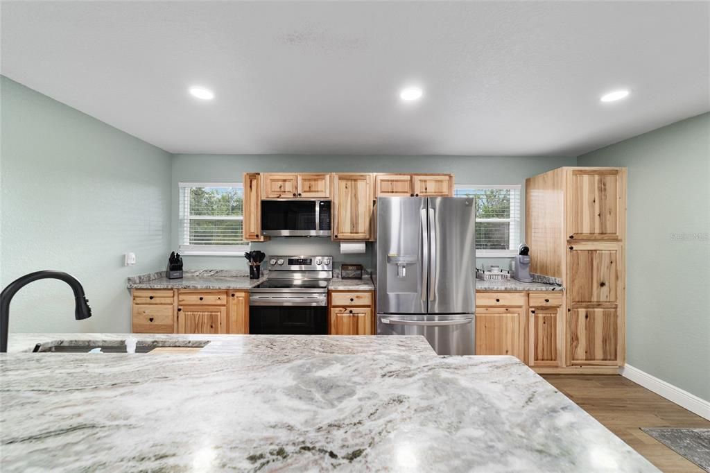 For Sale: $599,900 (4 beds, 2 baths, 1760 Square Feet)