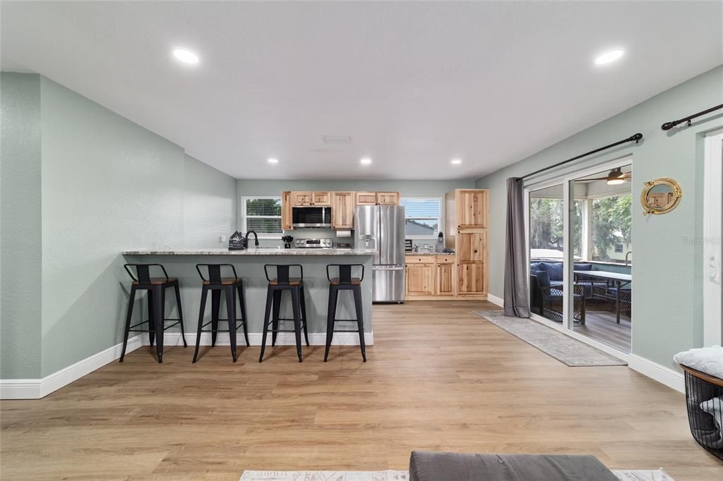 For Sale: $599,900 (4 beds, 2 baths, 1760 Square Feet)