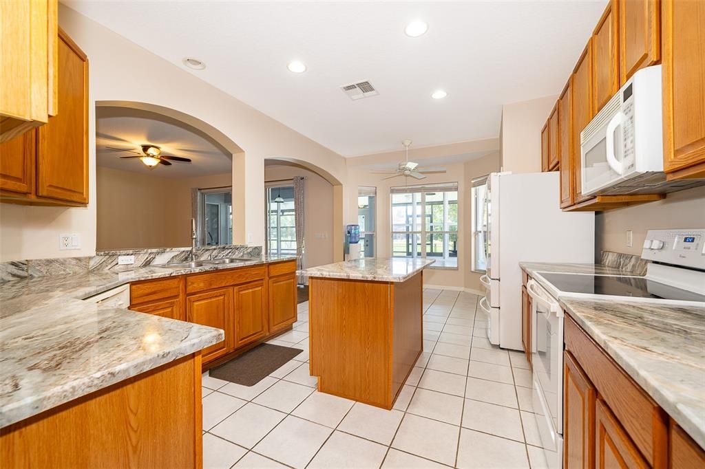 For Sale: $671,000 (5 beds, 3 baths, 3017 Square Feet)