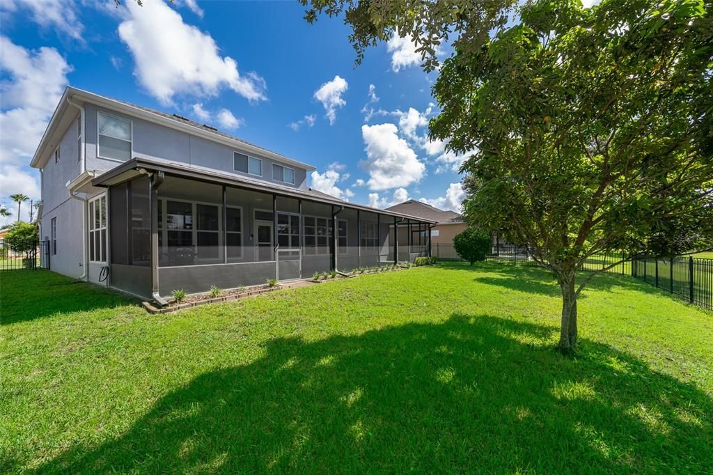 For Sale: $671,000 (5 beds, 3 baths, 3017 Square Feet)