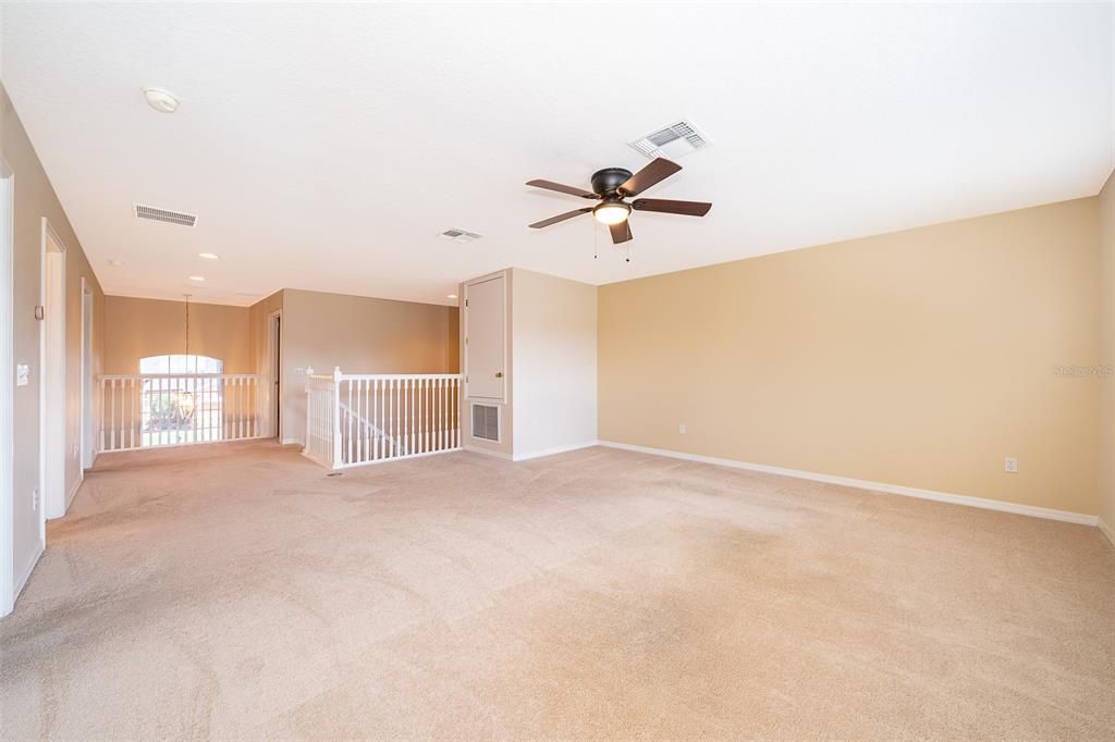 For Sale: $671,000 (5 beds, 3 baths, 3017 Square Feet)