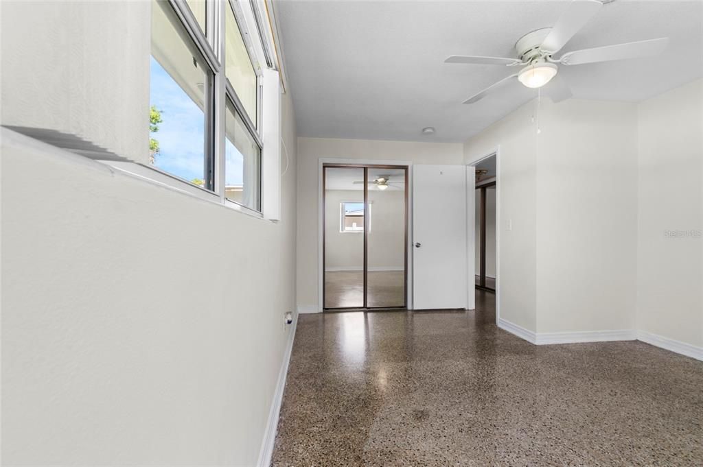 Active With Contract: $219,900 (3 beds, 1 baths, 1262 Square Feet)