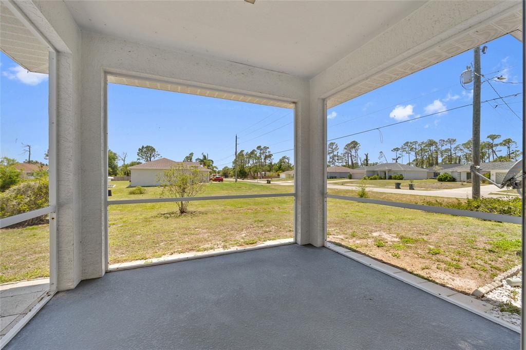 Active With Contract: $254,900 (3 beds, 2 baths, 1413 Square Feet)