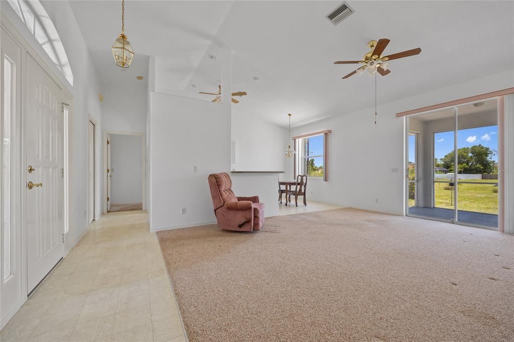 Active With Contract: $254,900 (3 beds, 2 baths, 1413 Square Feet)