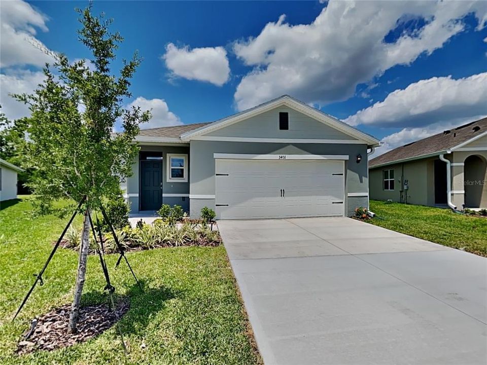 Recently Rented: $2,200 (4 beds, 2 baths, 1665 Square Feet)