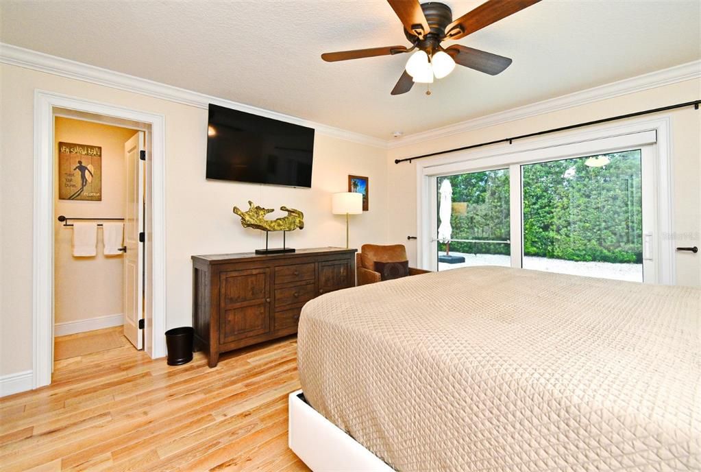 For Sale: $1,045,000 (3 beds, 2 baths, 1425 Square Feet)