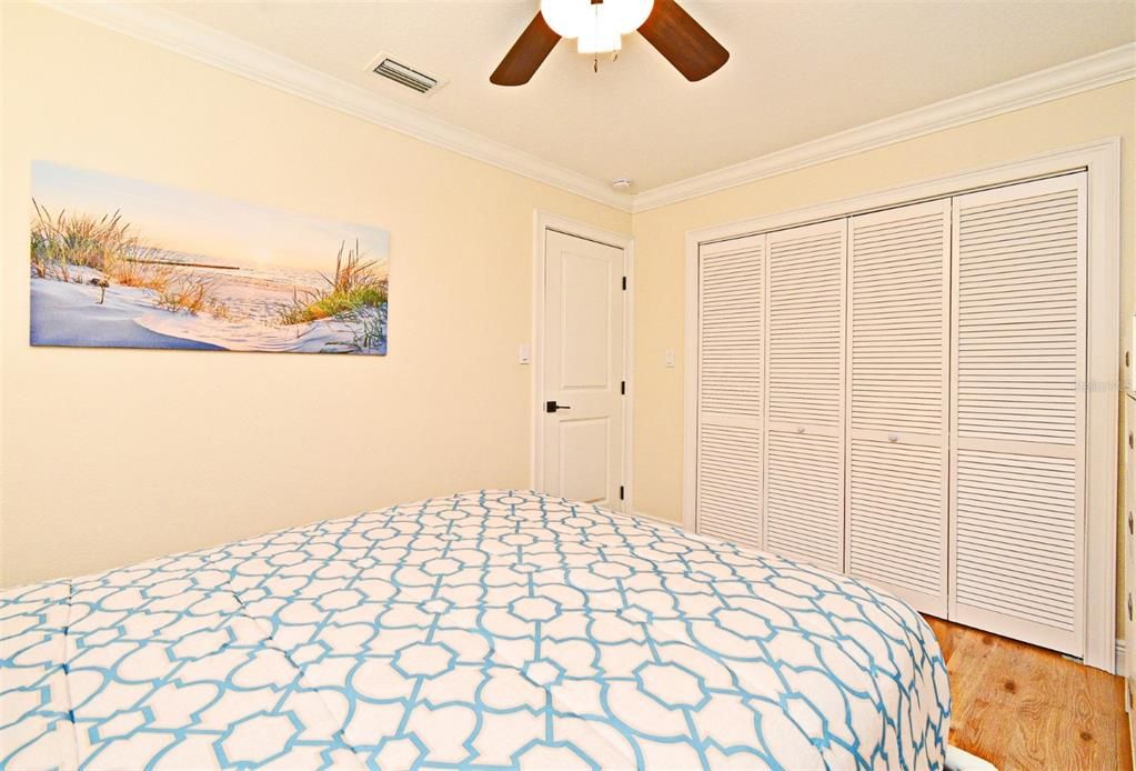 For Sale: $1,045,000 (3 beds, 2 baths, 1425 Square Feet)