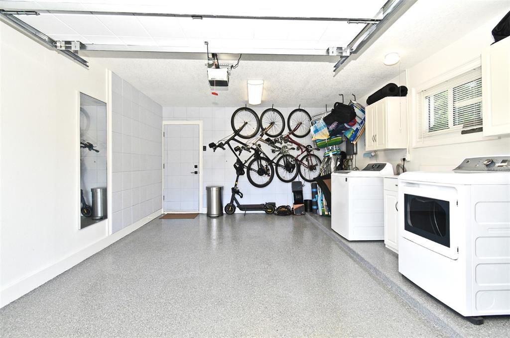 For Sale: $1,045,000 (3 beds, 2 baths, 1425 Square Feet)