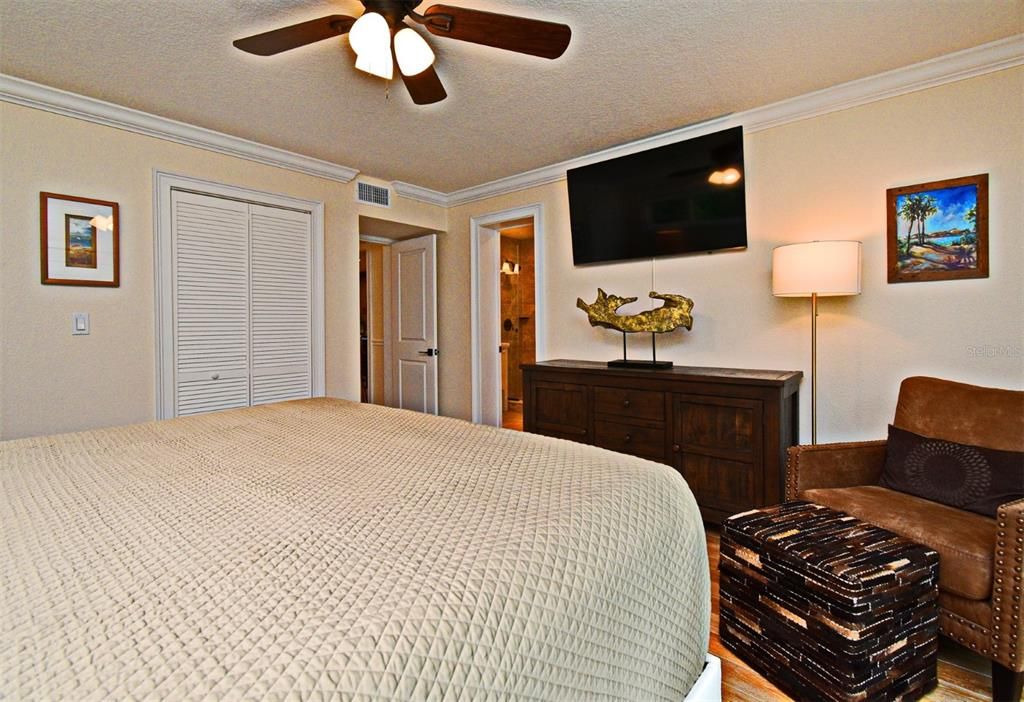 For Sale: $1,045,000 (3 beds, 2 baths, 1425 Square Feet)