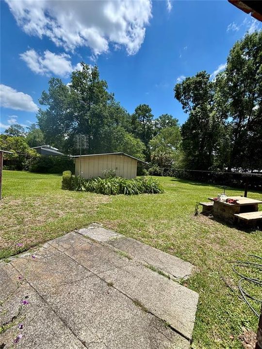 Под контрактом: $235,000 (2 спален, 1 ванн, 1100 Квадратных фут)