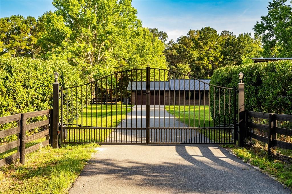 For Sale: $655,000 (3 beds, 1 baths, 1740 Square Feet)