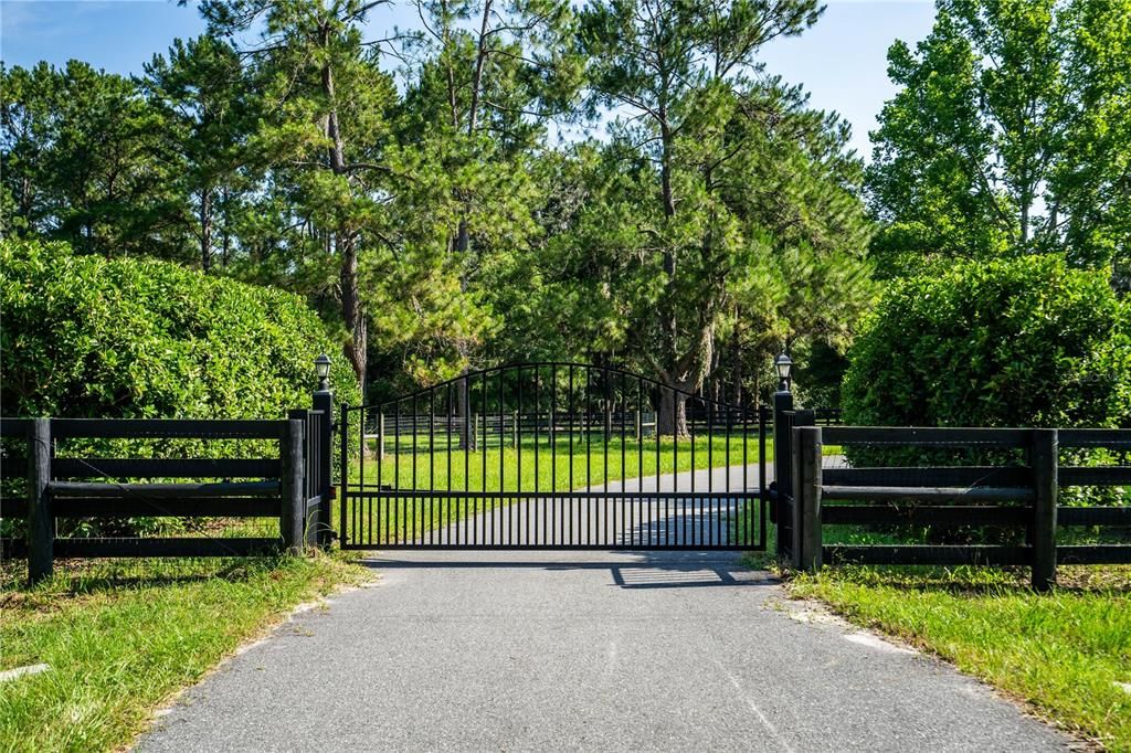 For Sale: $655,000 (3 beds, 1 baths, 1740 Square Feet)