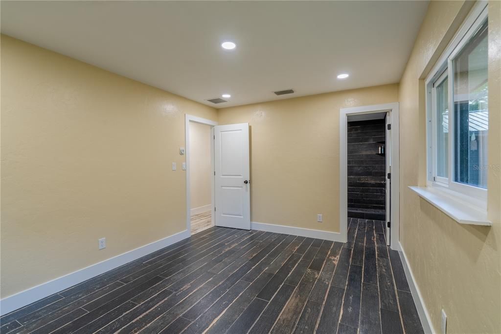 For Sale: $655,000 (3 beds, 1 baths, 1740 Square Feet)