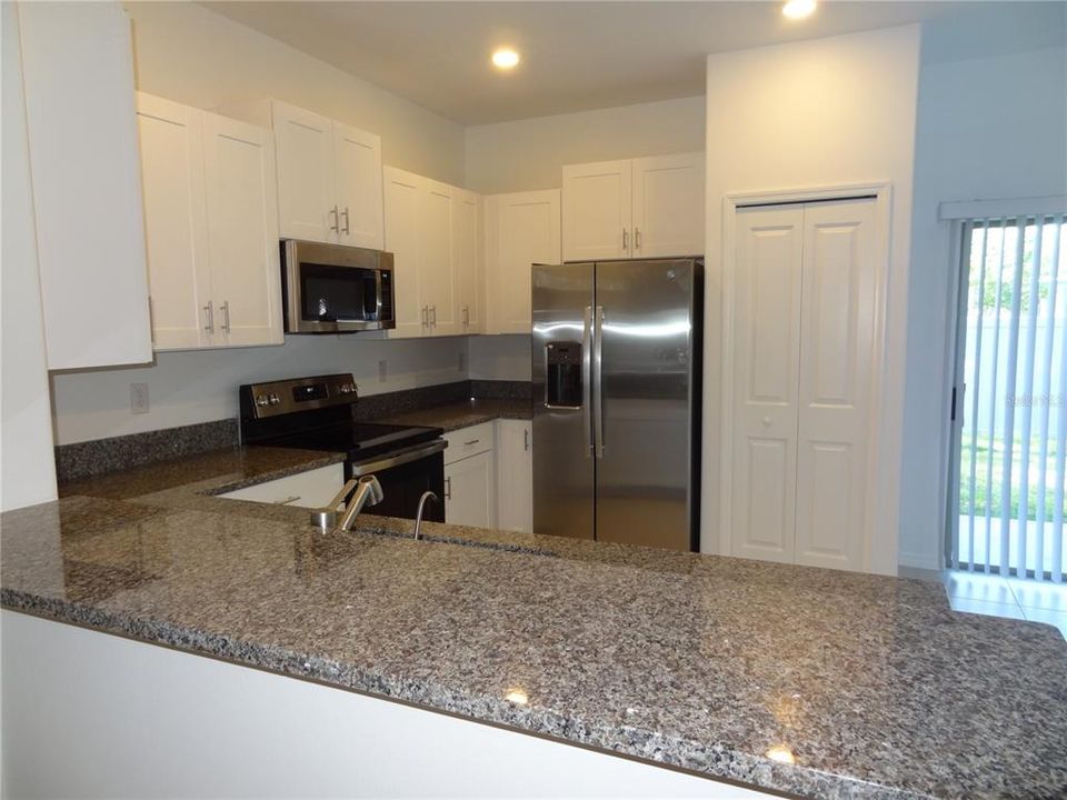 Active With Contract: $1,895 (3 beds, 2 baths, 1634 Square Feet)