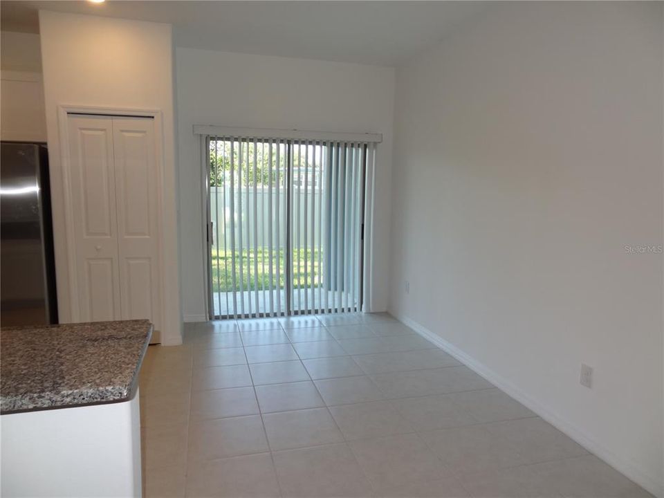 Active With Contract: $1,895 (3 beds, 2 baths, 1634 Square Feet)