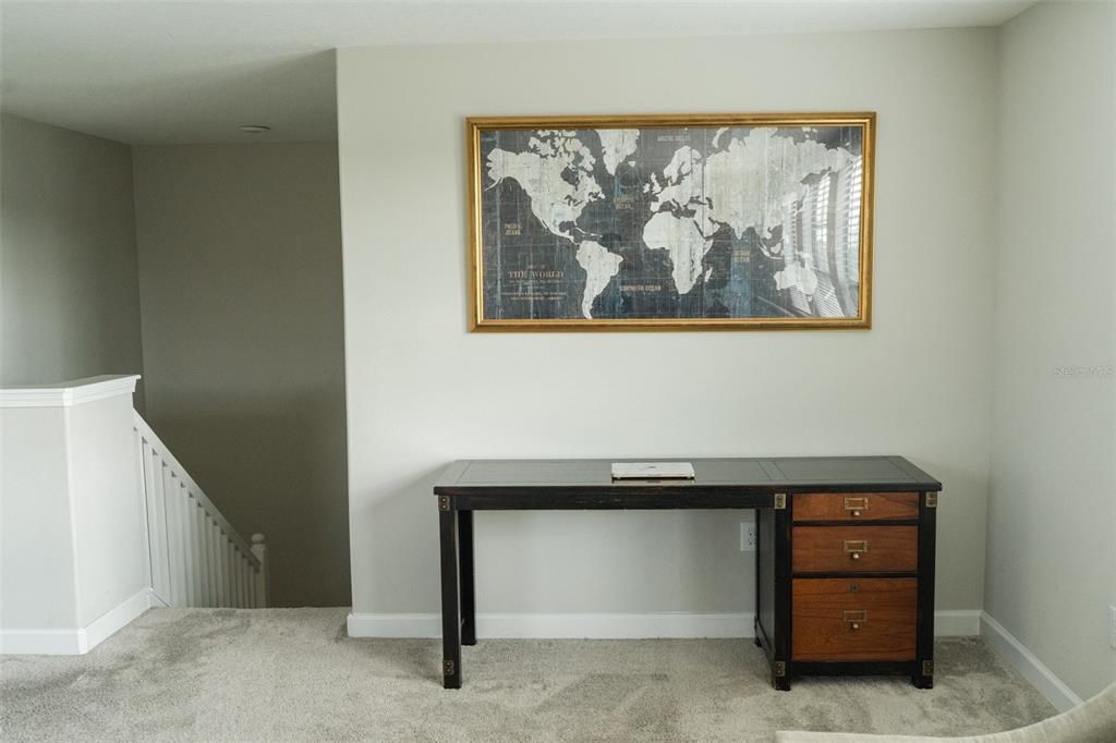 出租: $4,500 (4 贝兹, 3 浴室, 2555 平方英尺)