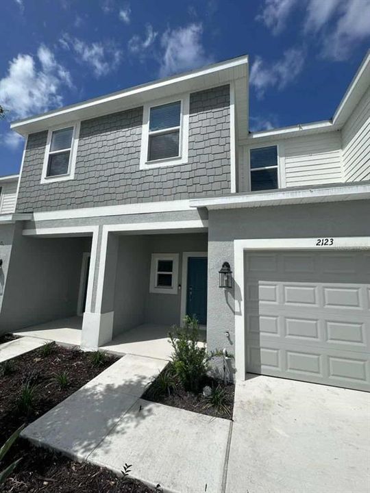 Recently Sold: $285,000 (3 beds, 2 baths, 1373 Square Feet)