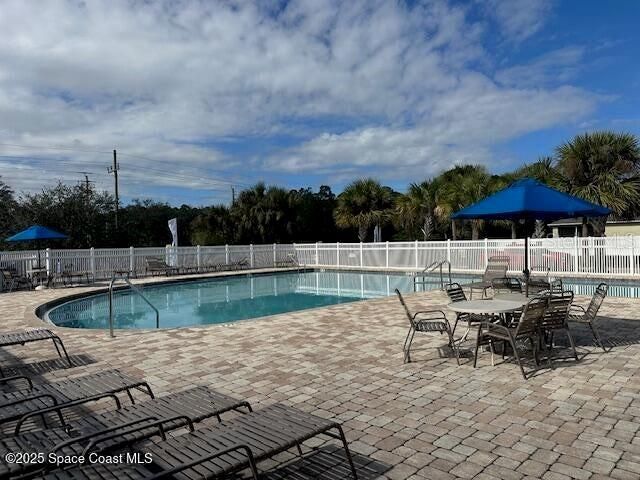 待售: $315,000 (3 贝兹, 2 浴室, 1387 平方英尺)