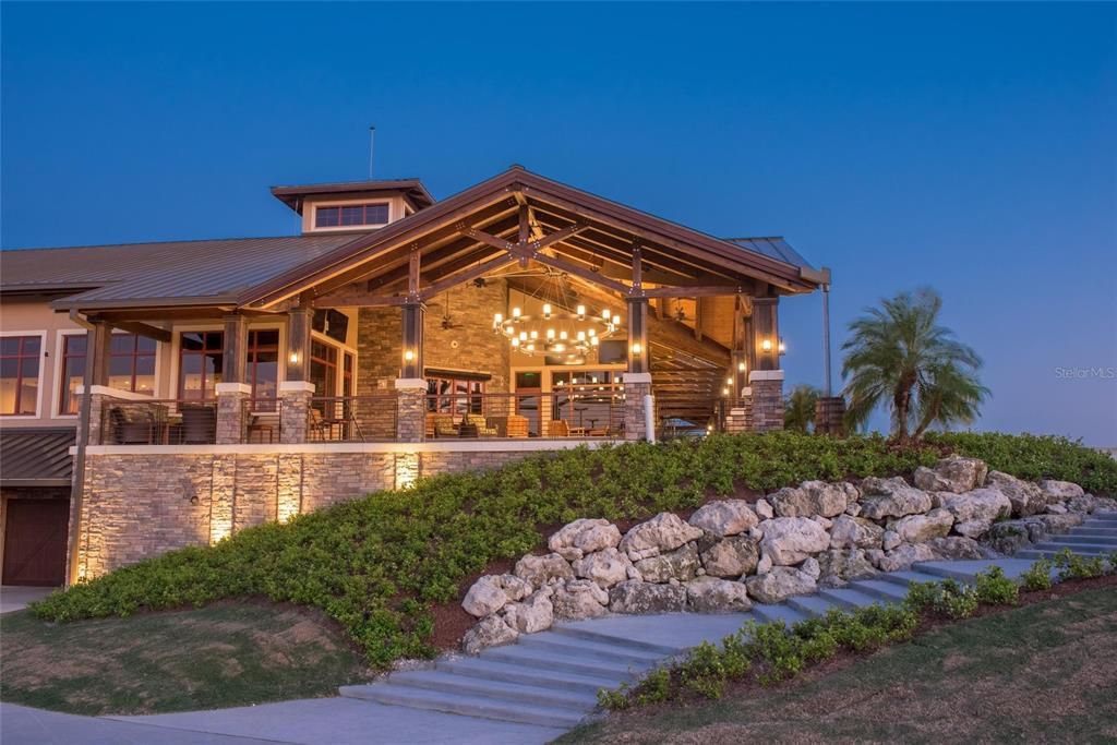 For Sale: $279,750 (2 beds, 2 baths, 1431 Square Feet)