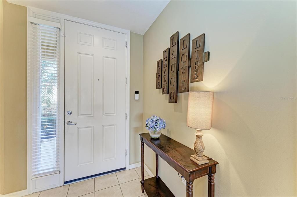 For Sale: $279,750 (2 beds, 2 baths, 1431 Square Feet)