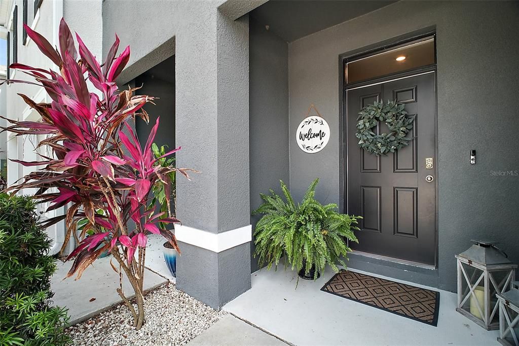 Под контрактом: $219,900 (3 спален, 2 ванн, 1688 Квадратных фут)