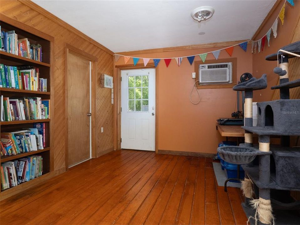 待售: $470,000 (3 贝兹, 3 浴室, 2629 平方英尺)