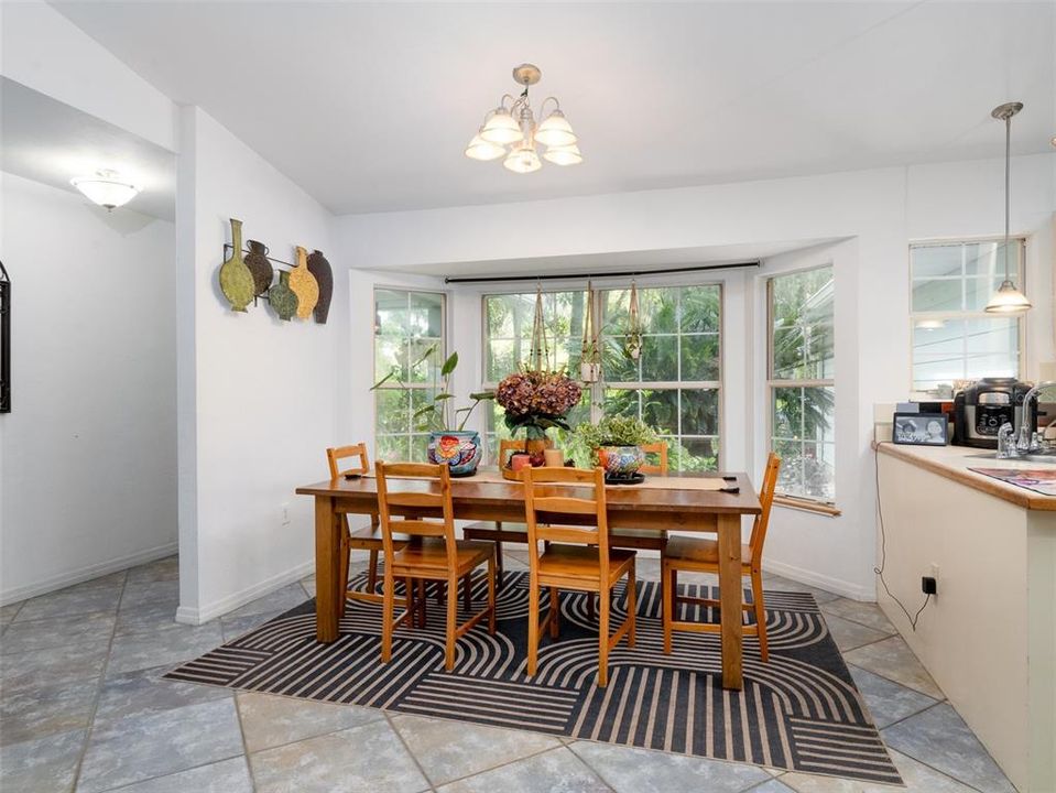 待售: $470,000 (3 贝兹, 3 浴室, 2629 平方英尺)