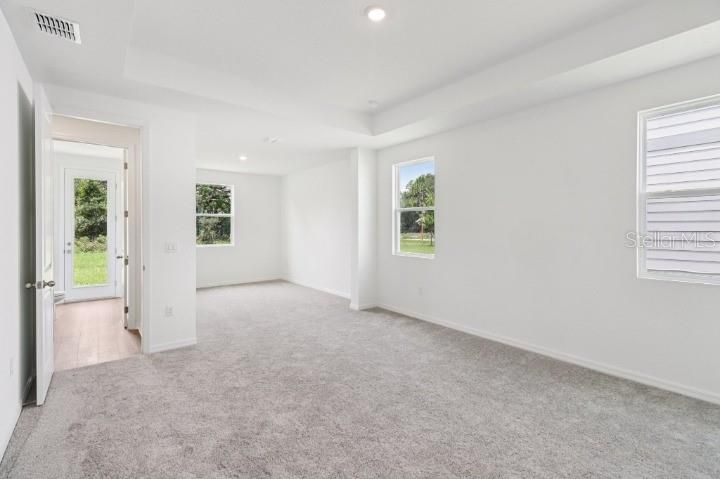 Active With Contract: $399,990 (3 beds, 2 baths, 2125 Square Feet)