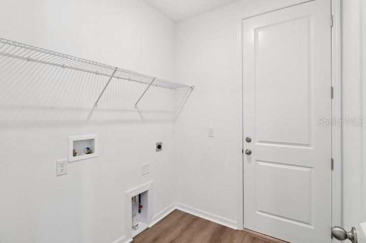 Active With Contract: $399,990 (3 beds, 2 baths, 2125 Square Feet)