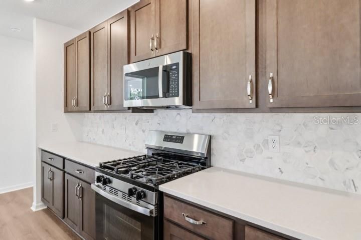 Active With Contract: $399,990 (3 beds, 2 baths, 2125 Square Feet)