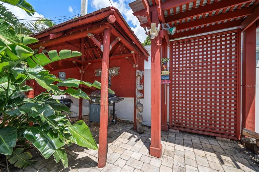 For Sale: $1,295,000 (3 beds, 3 baths, 2367 Square Feet)