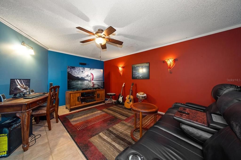 For Sale: $1,295,000 (3 beds, 3 baths, 2367 Square Feet)