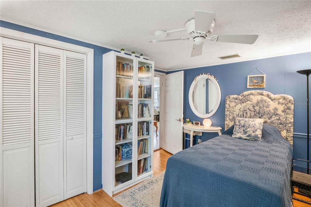 For Sale: $450,000 (2 beds, 2 baths, 1540 Square Feet)