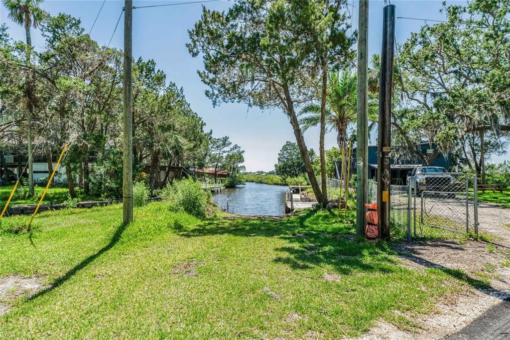 For Sale: $450,000 (2 beds, 2 baths, 1540 Square Feet)