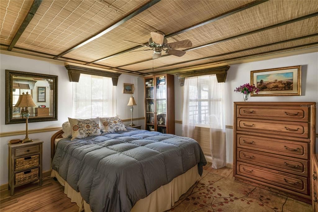 For Sale: $450,000 (2 beds, 2 baths, 1540 Square Feet)