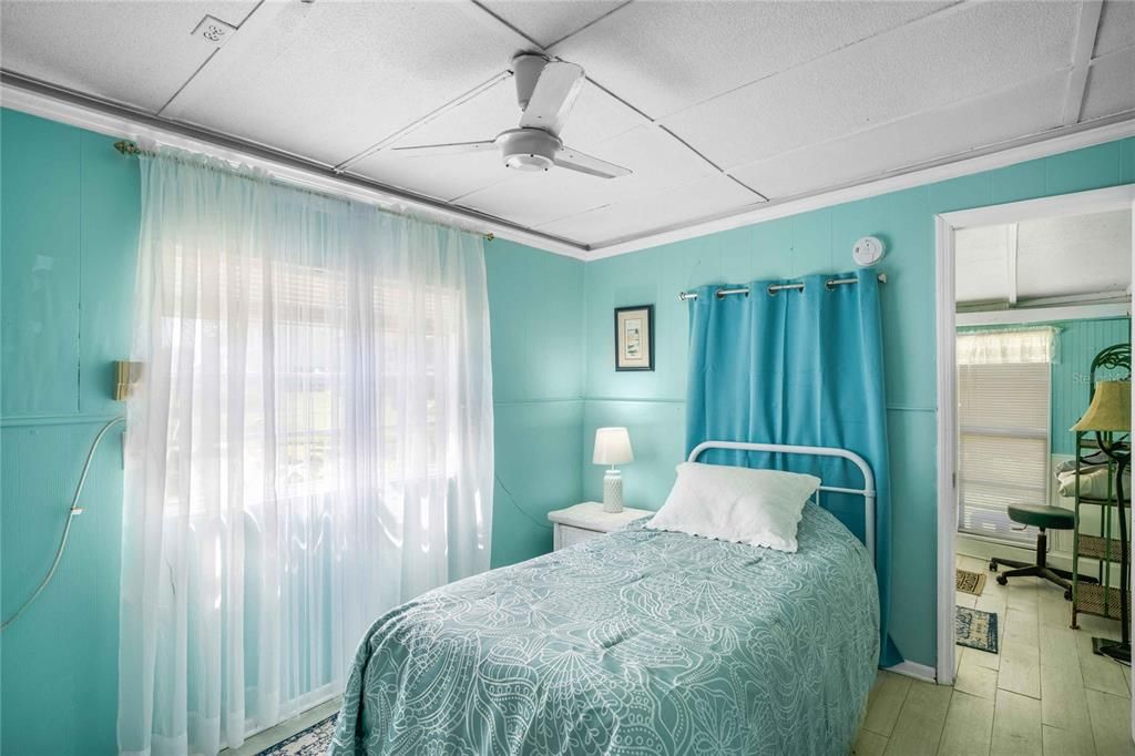 For Sale: $450,000 (2 beds, 2 baths, 1540 Square Feet)