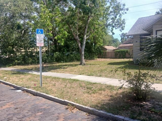 For Sale: $83,200 (0.07 acres)